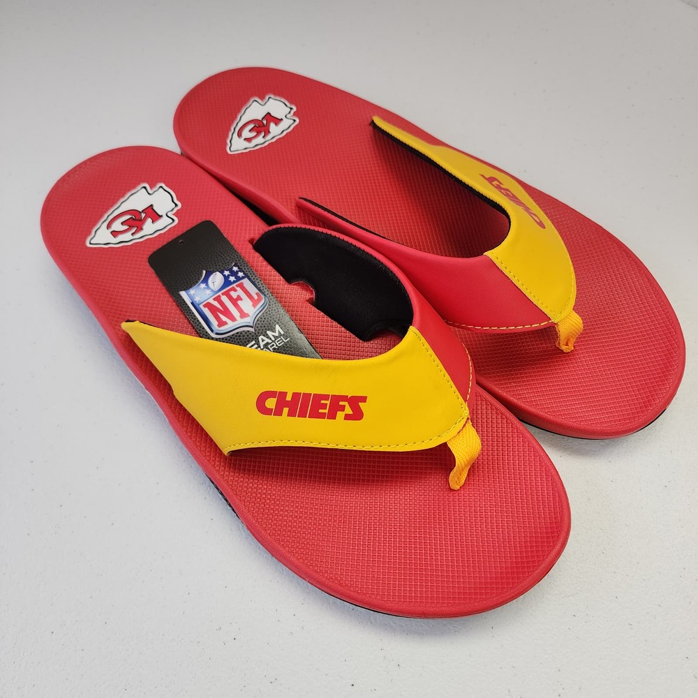 Kansas City Chiefs NFL Men's Flip Flops Red Size L 11-12